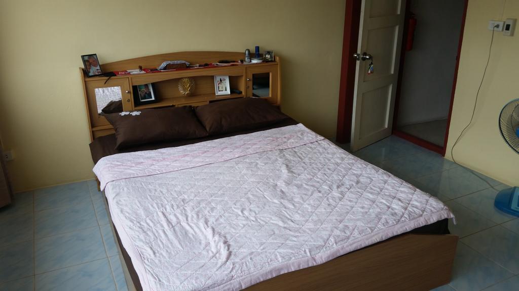 Oskar'S Guesthouse Hua Hin Bagian luar foto