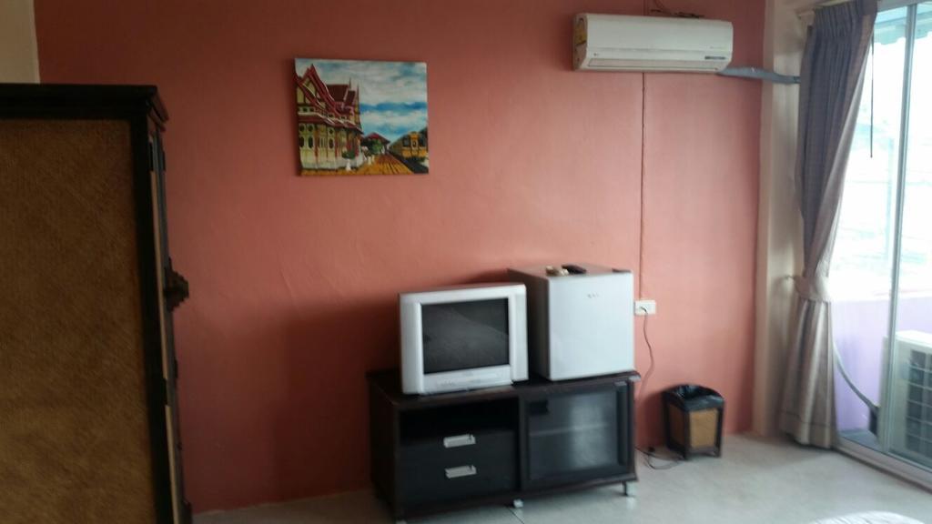 Oskar'S Guesthouse Hua Hin Bagian luar foto