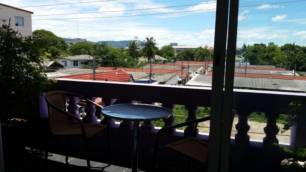Oskar'S Guesthouse Hua Hin Bagian luar foto